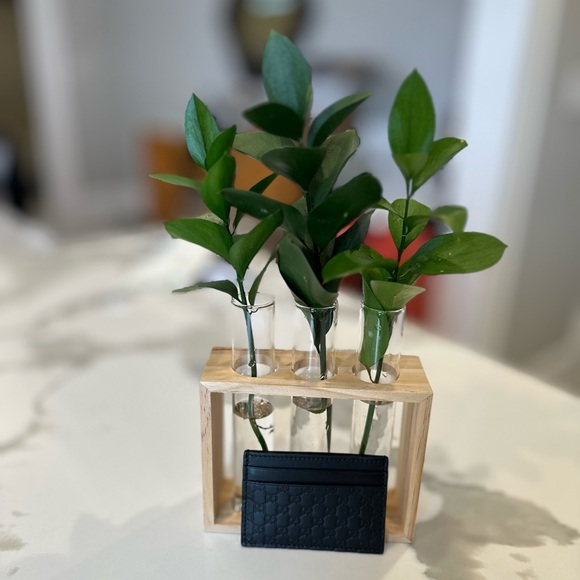 Authentic New without tag micro Guccisimma 5 slot Gucci card holder black - Picture 2 of 6